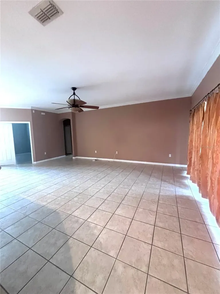 1881 Windward Oaks Court Kissimmee FL 34746