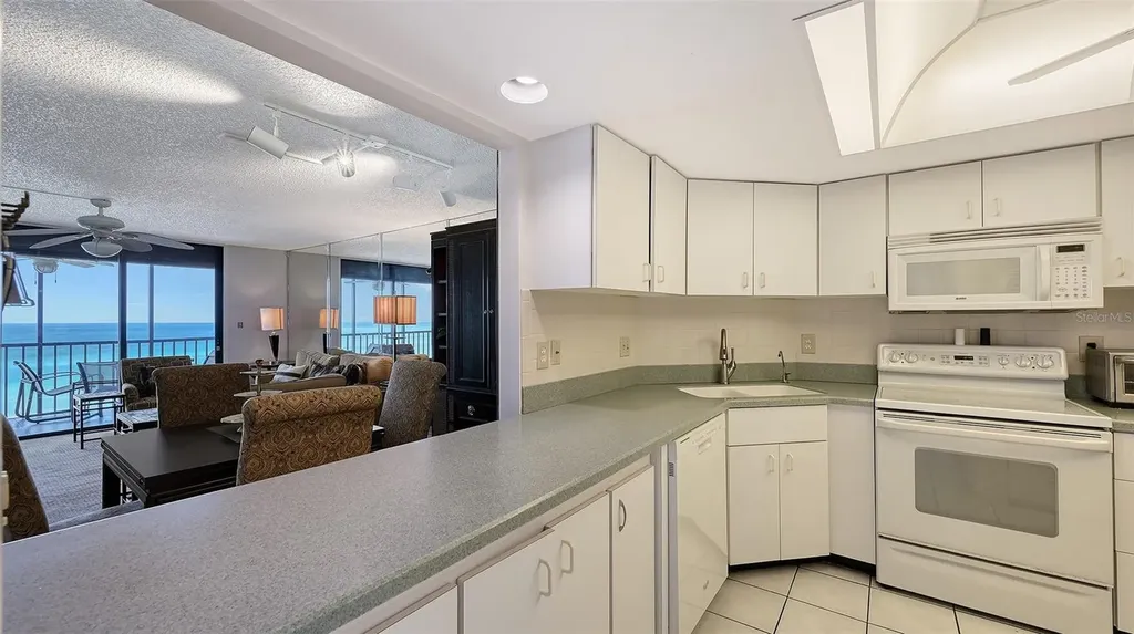 2045 Gulf Of Mexico Drive Longboat Key FL 34228
