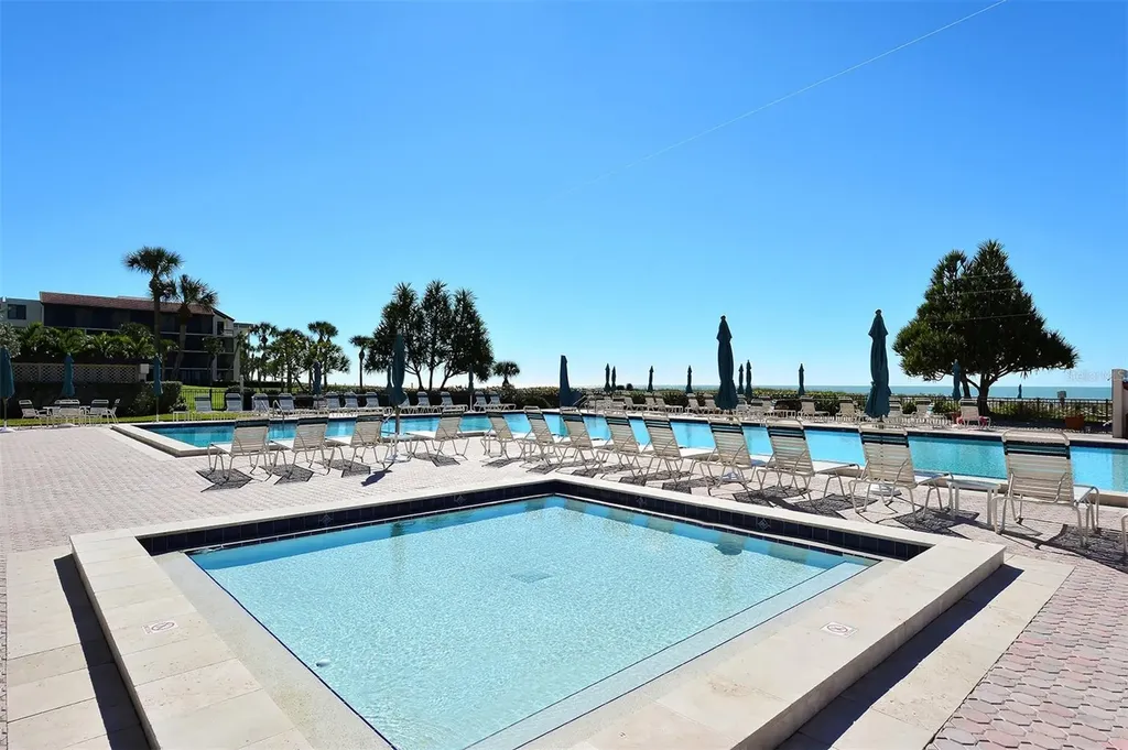 2045 Gulf Of Mexico Drive Longboat Key FL 34228