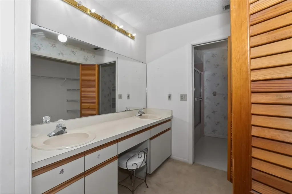 707 Carpenters Way Lakeland FL 33809