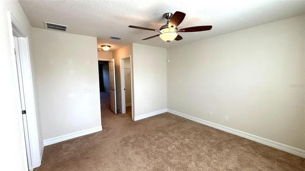 5217 Dove Tree Street Orlando FL 32811