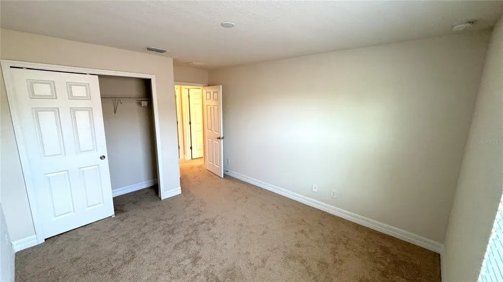 5217 Dove Tree Street Orlando FL 32811