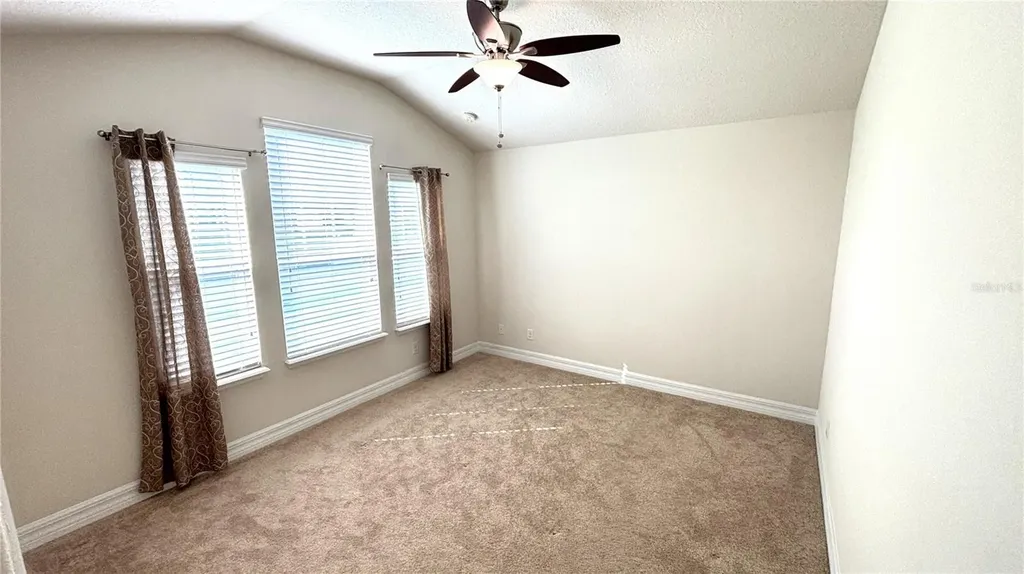 5217 Dove Tree Street Orlando FL 32811