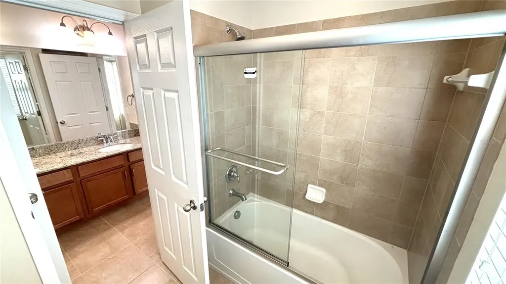 5217 Dove Tree Street Orlando FL 32811