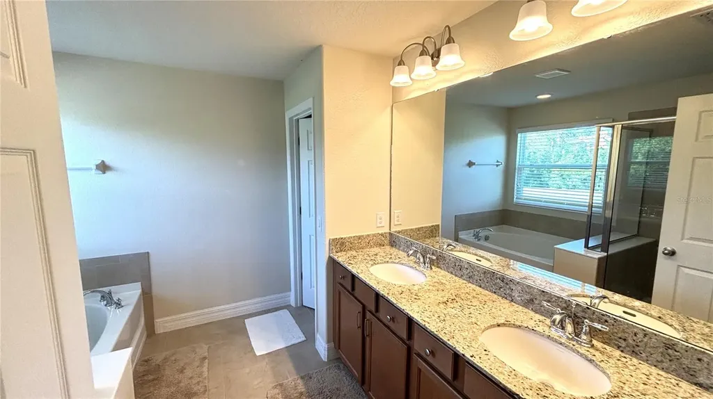 5217 Dove Tree Street Orlando FL 32811