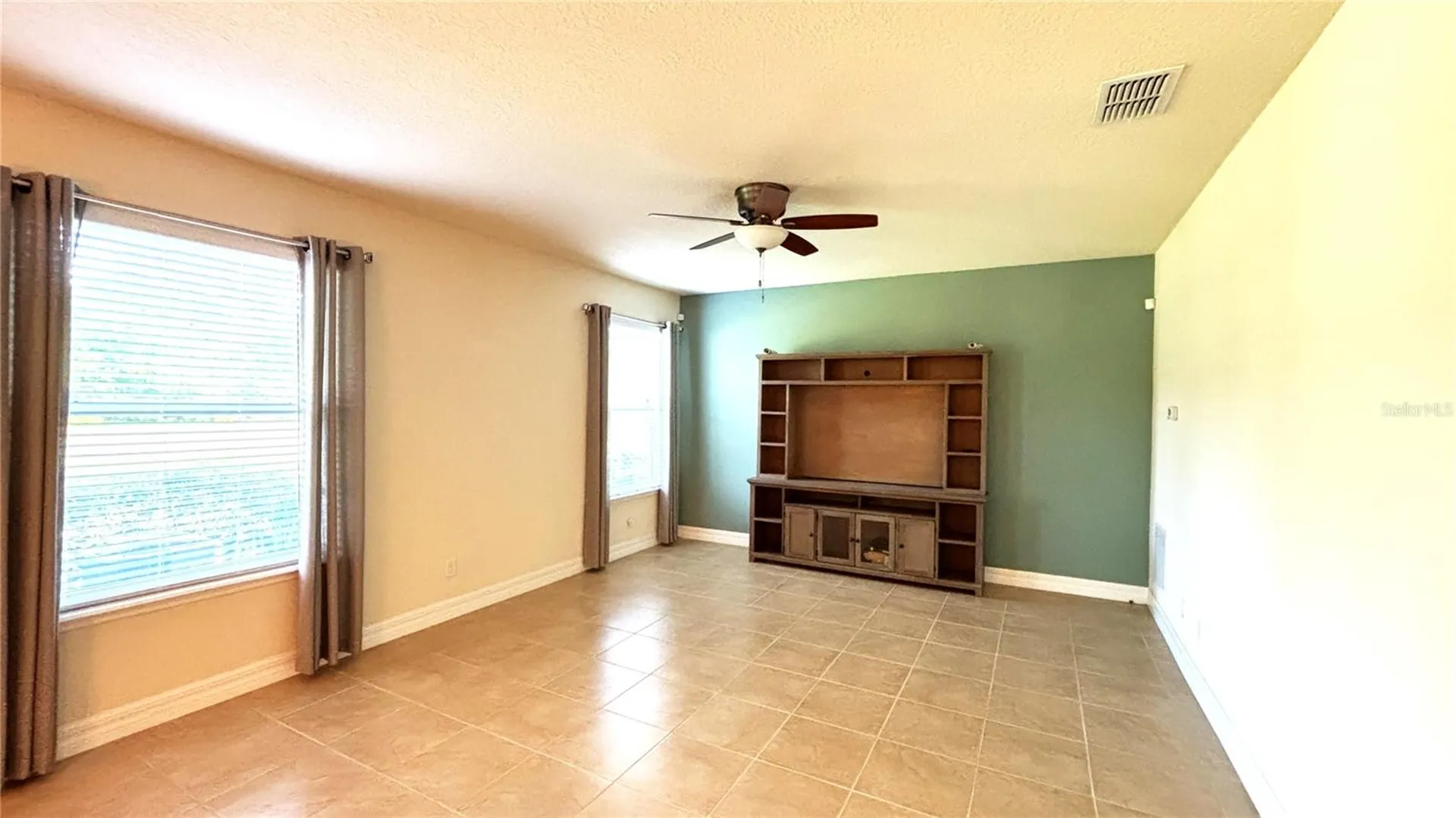 5217 Dove Tree Street Orlando FL 32811
