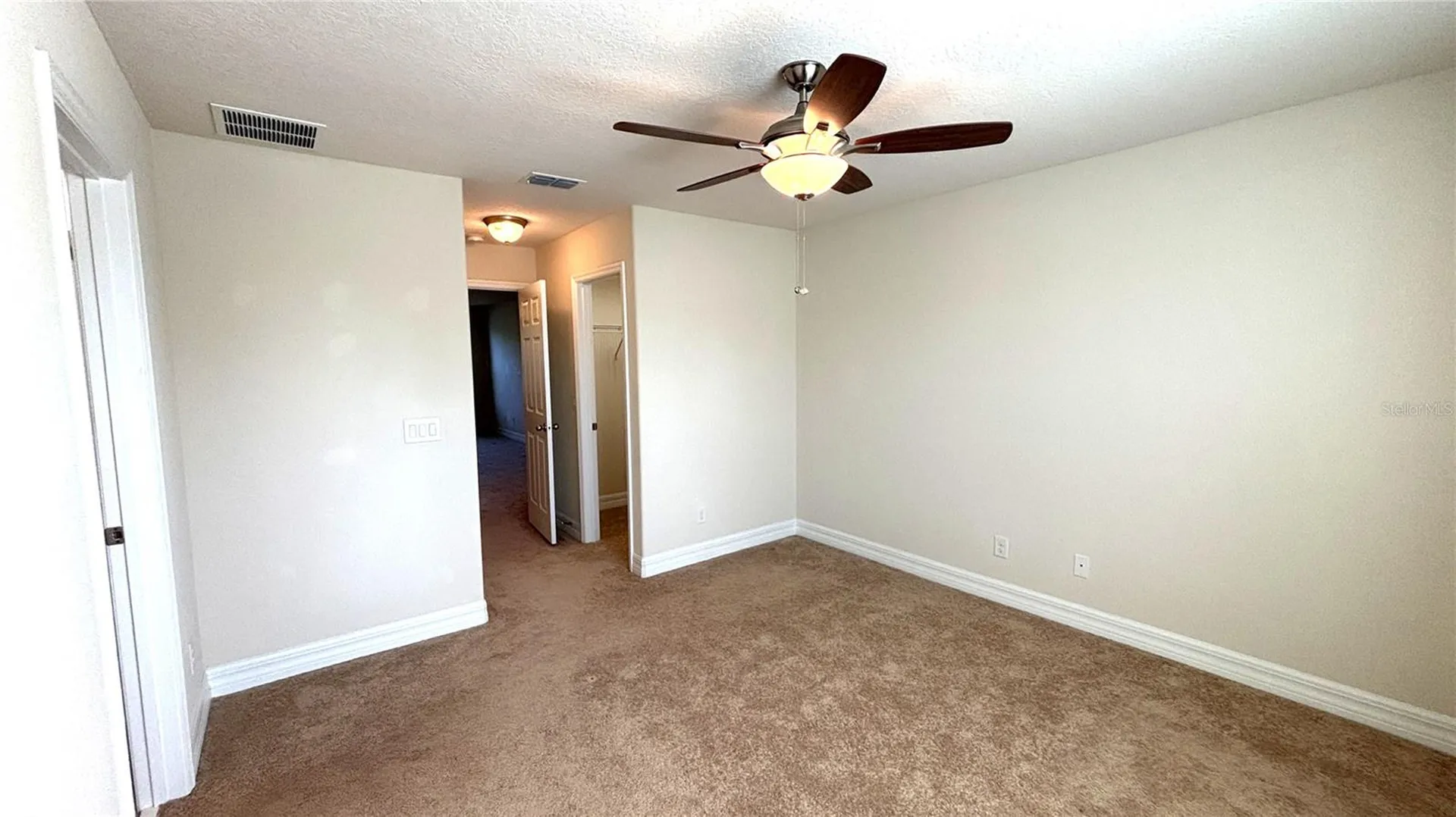 5217 Dove Tree Street Orlando FL 32811