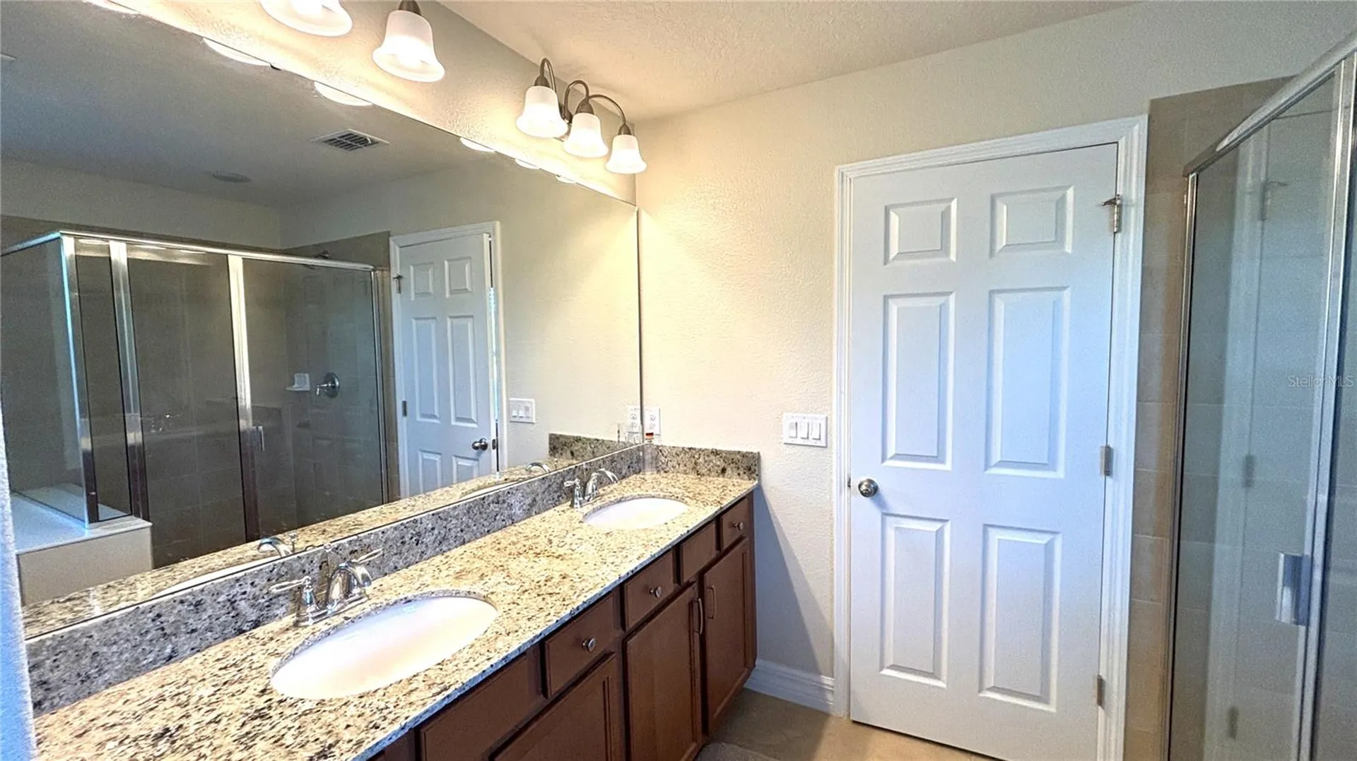5217 Dove Tree Street Orlando FL 32811
