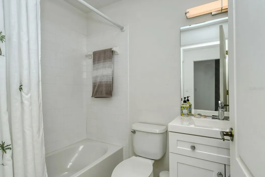 9489 Millbank Drive Sarasota FL 34238