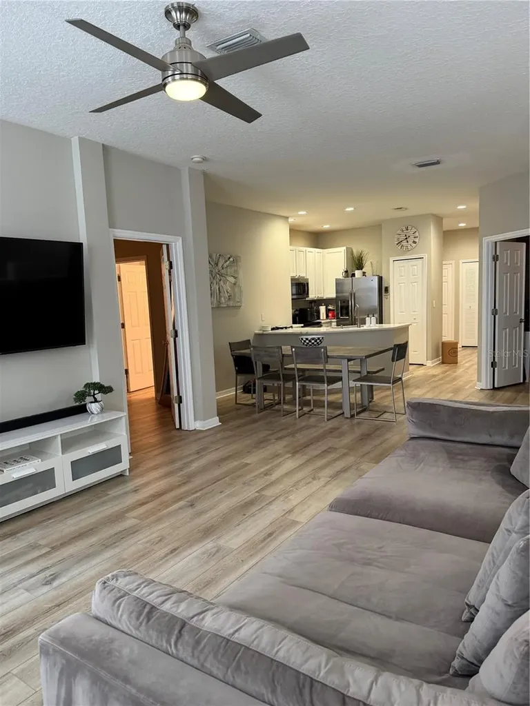 9410 Georgian Park Lane Tampa FL 33626