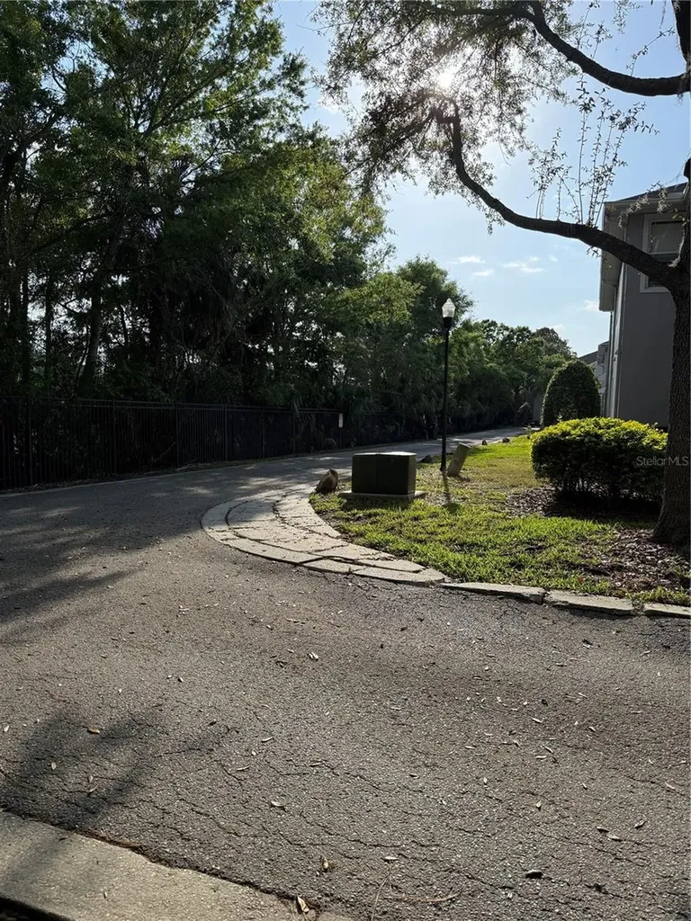9410 Georgian Park Lane Tampa FL 33626