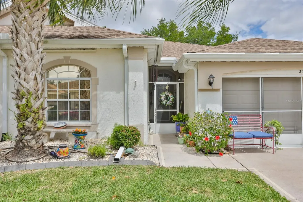 2305 Olive Branch Drive Sun City Center FL 33573