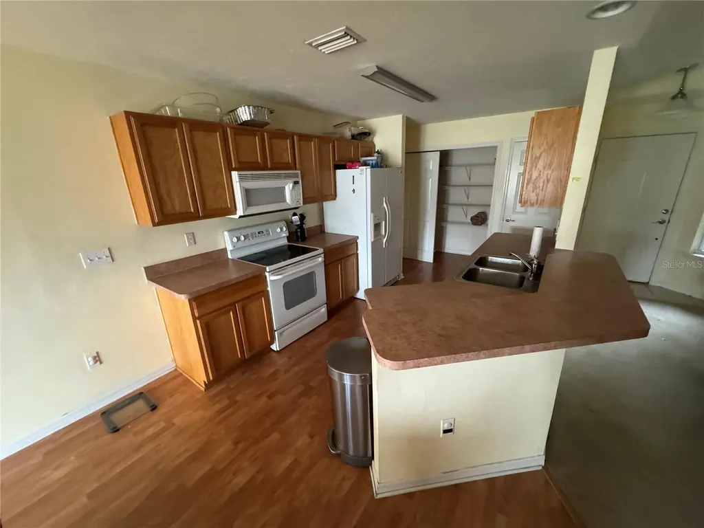 9590 SW 98th Avenue Gainesville FL 32608