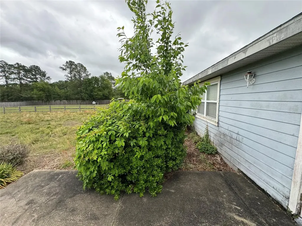 9590 SW 98th Avenue Gainesville FL 32608