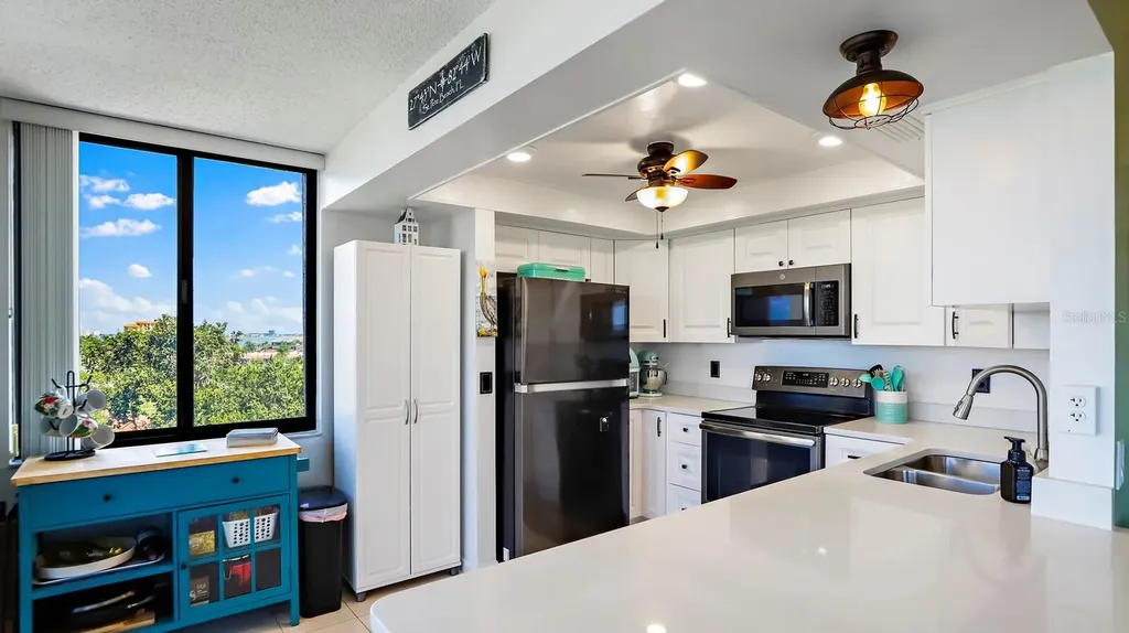 6158 Palma Del Mar Boulevard S St Petersburg FL 33715