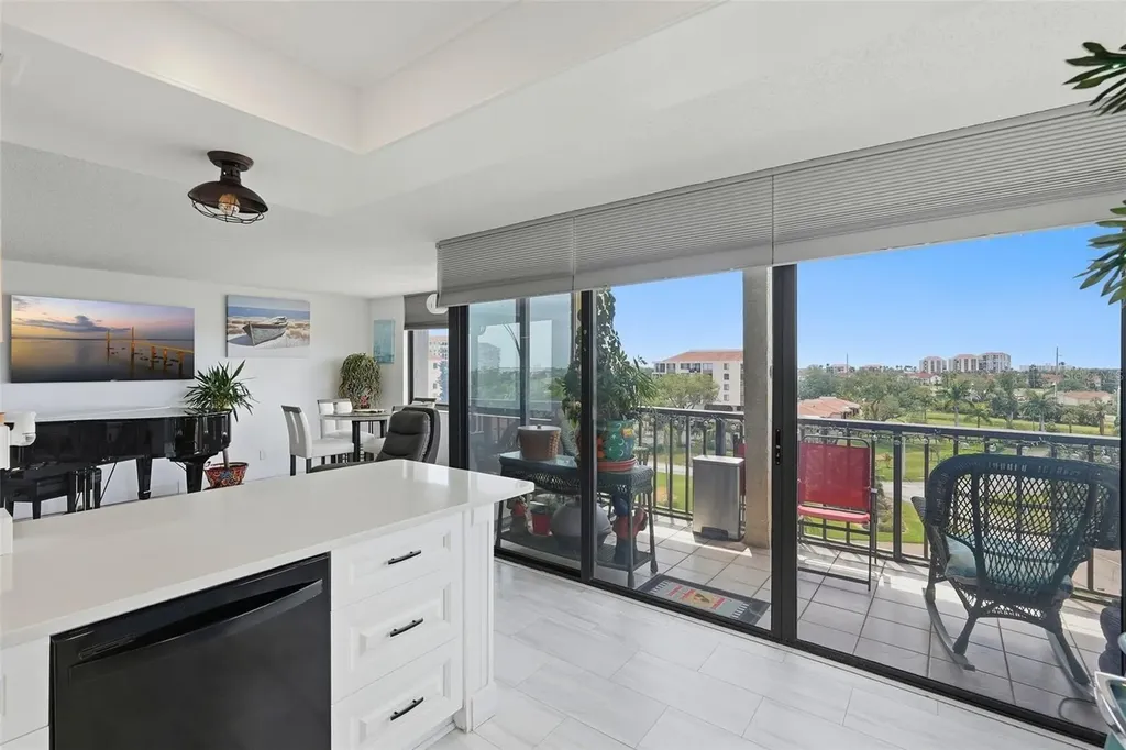 6158 Palma Del Mar Boulevard S St Petersburg FL 33715