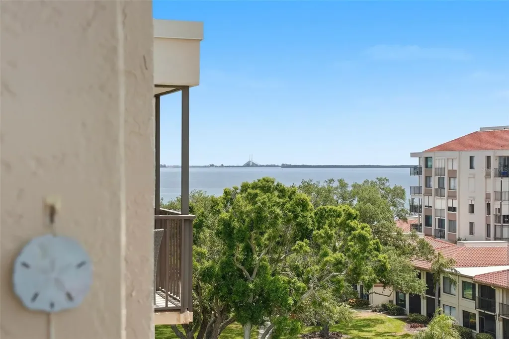 6158 Palma Del Mar Boulevard S St Petersburg FL 33715