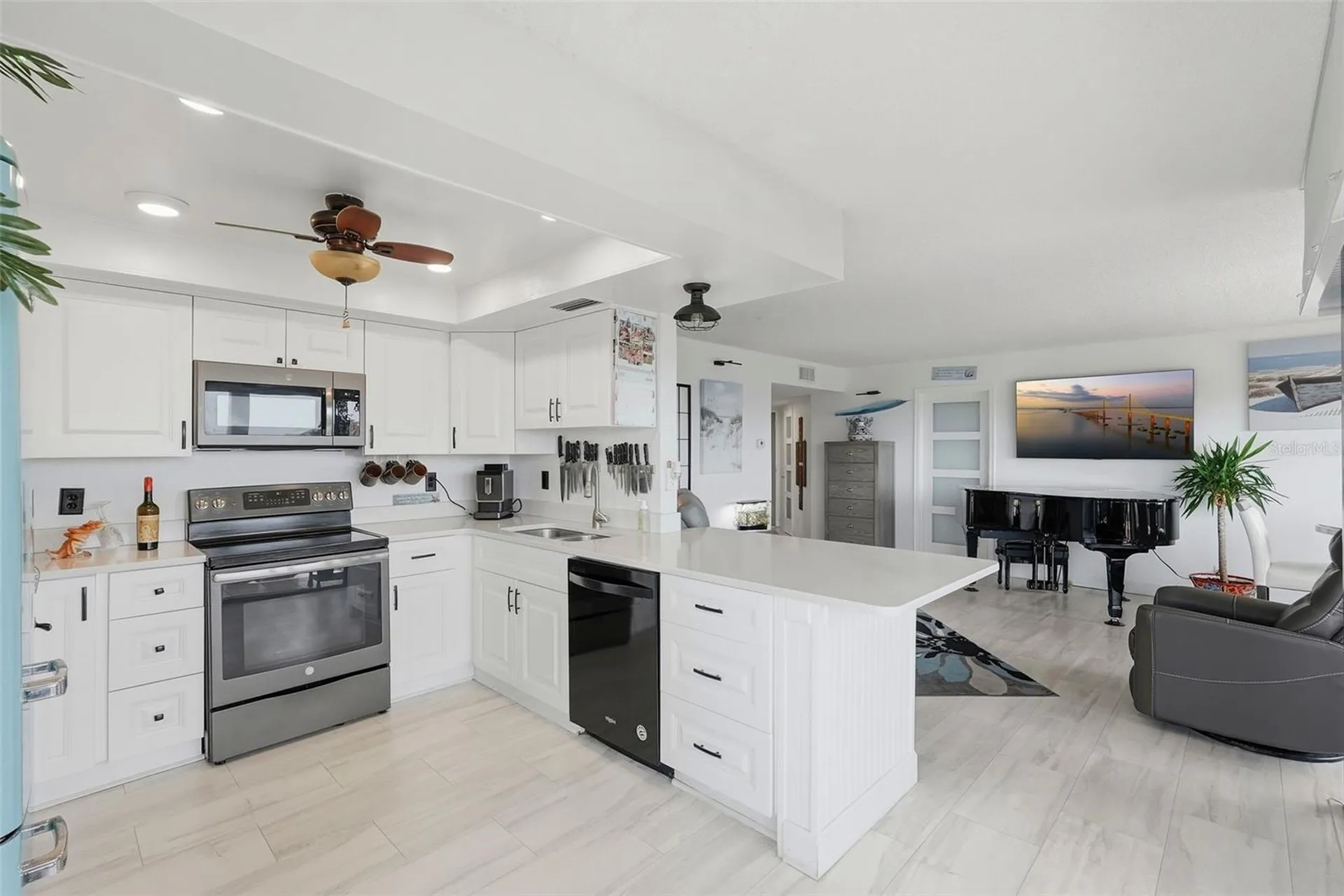 6158 Palma Del Mar Boulevard S St Petersburg FL 33715