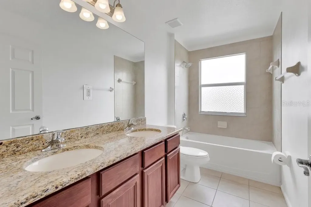 4405 Biscayne Breeze Way Kissimmee FL 34744