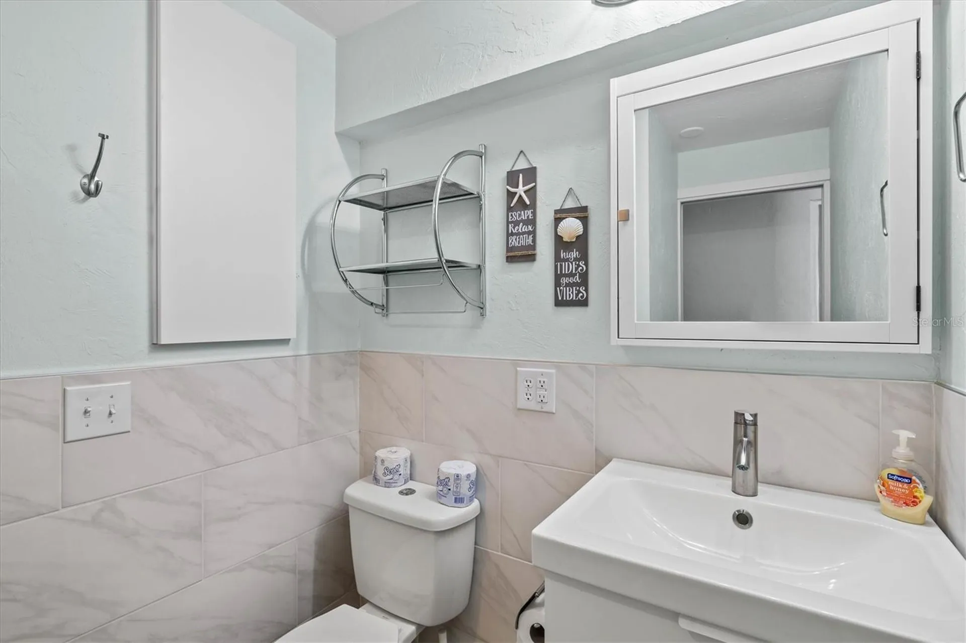 2084 Grove Street Sarasota FL 34239