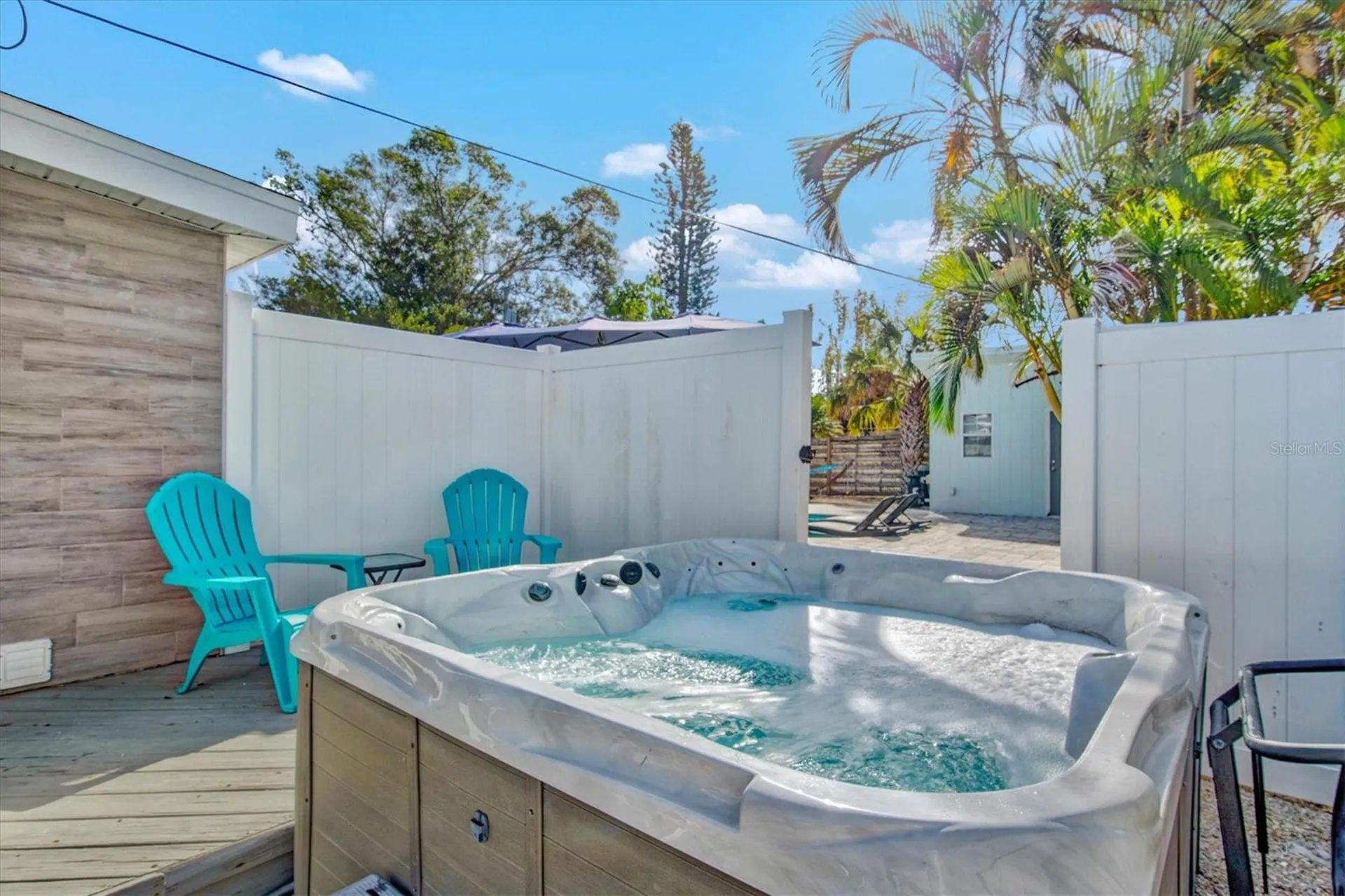2084 Grove Street Sarasota FL 34239