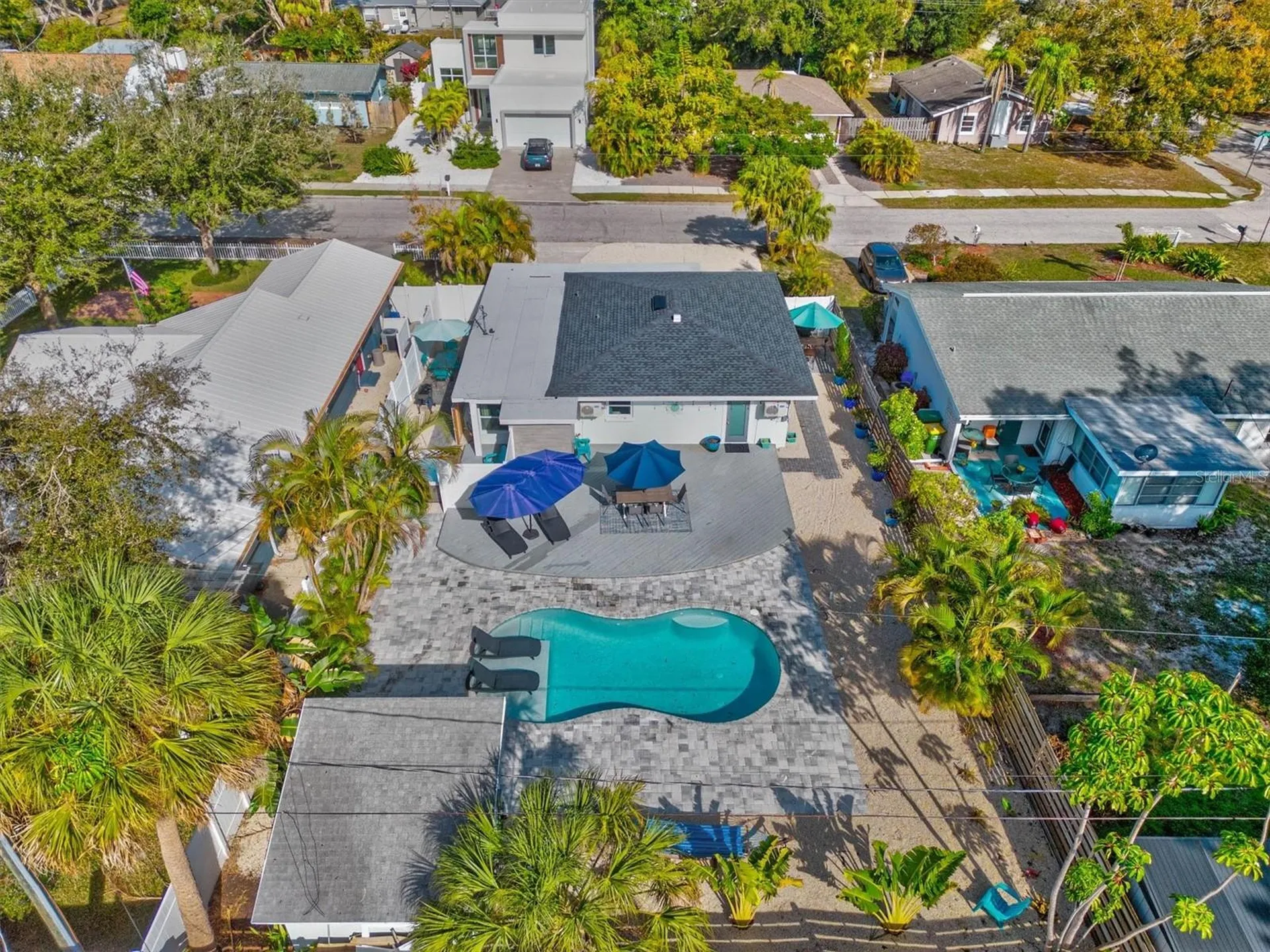2084 Grove Street Sarasota FL 34239