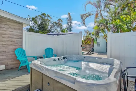 2084 Grove Street Sarasota FL 34239