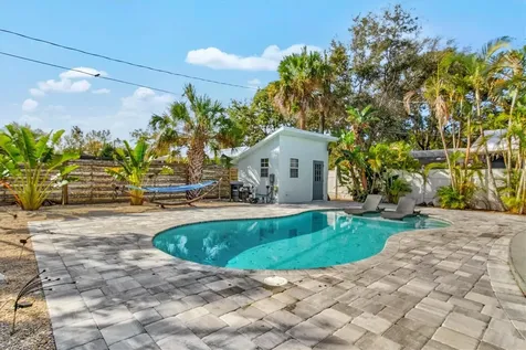 2084 Grove Street Sarasota FL 34239