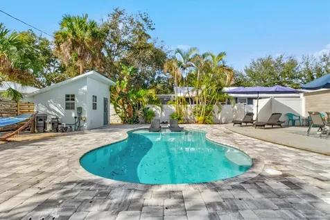 2084 Grove Street Sarasota FL 34239