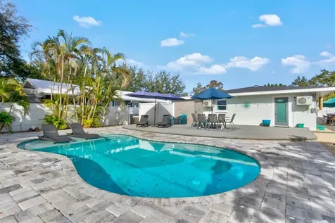 2084 Grove Street Sarasota FL 34239