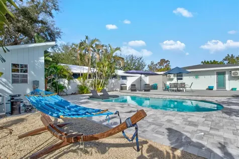 2084 Grove Street Sarasota FL 34239