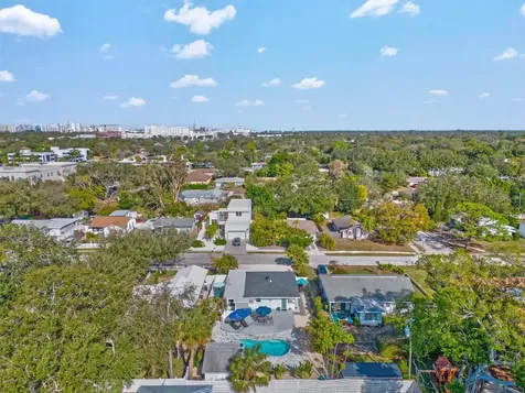 2084 Grove Street Sarasota FL 34239