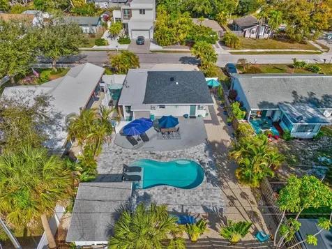2084 Grove Street Sarasota FL 34239
