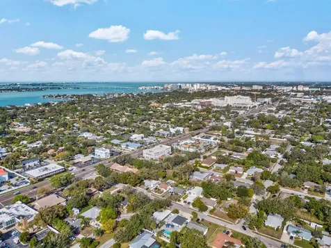 2084 Grove Street Sarasota FL 34239