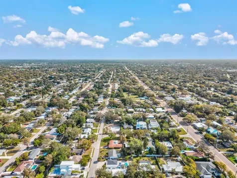 2084 Grove Street Sarasota FL 34239