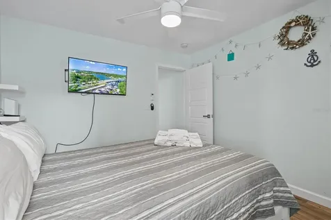 2084 Grove Street Sarasota FL 34239