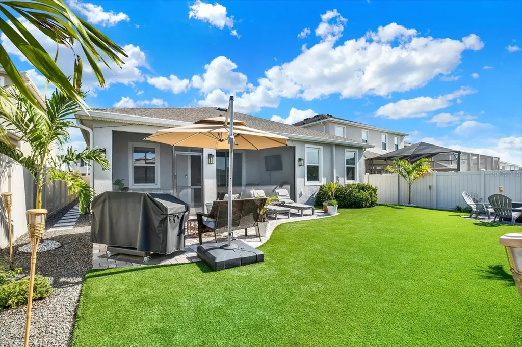 10186 Shoreline View Way Wesley Chapel FL 33545