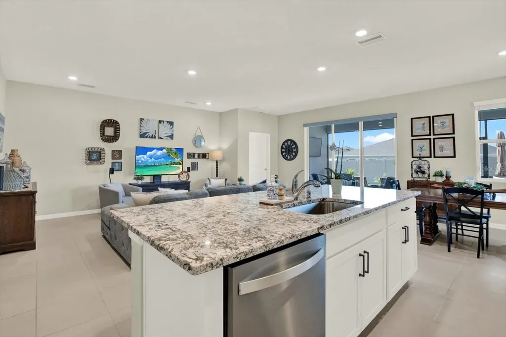 10186 Shoreline View Way Wesley Chapel FL 33545