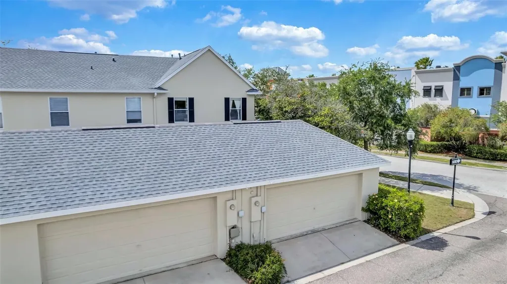 10039 Bradwell Place Tampa FL 33626