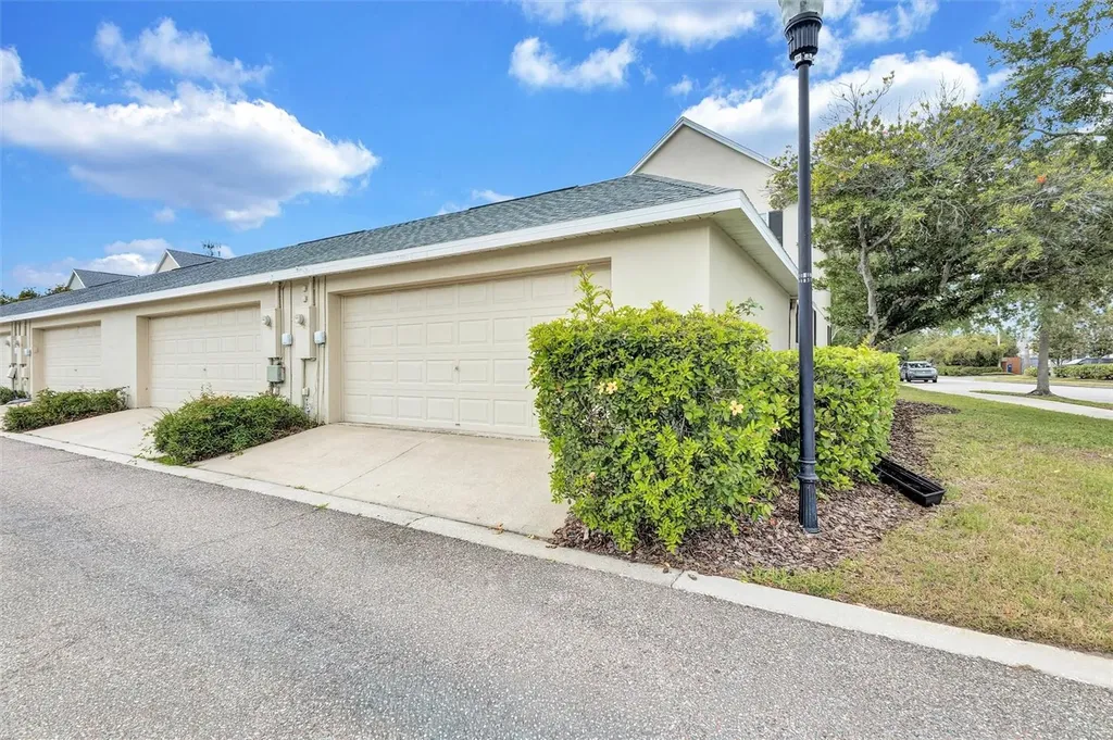 10039 Bradwell Place Tampa FL 33626