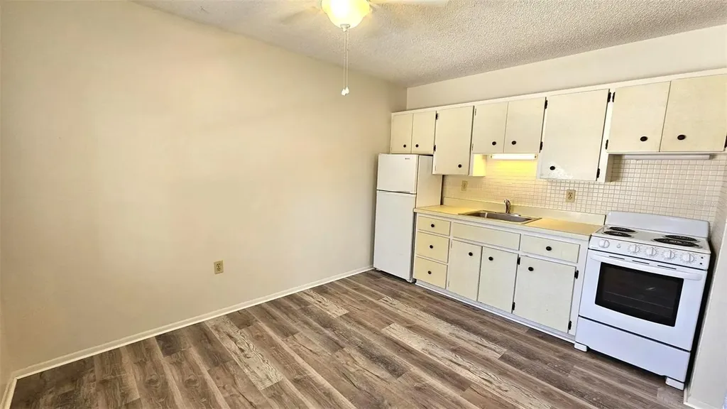 65 N Maple Street Englewood FL 34223