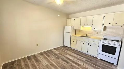 65 N Maple Street Englewood FL 34223