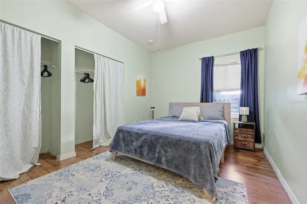 637 NW 4th Street Gainesville FL 32601