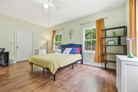 637 NW 4th Street Gainesville FL 32601