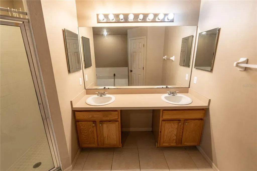 4129 NE 19th Place Cape Coral FL 33909