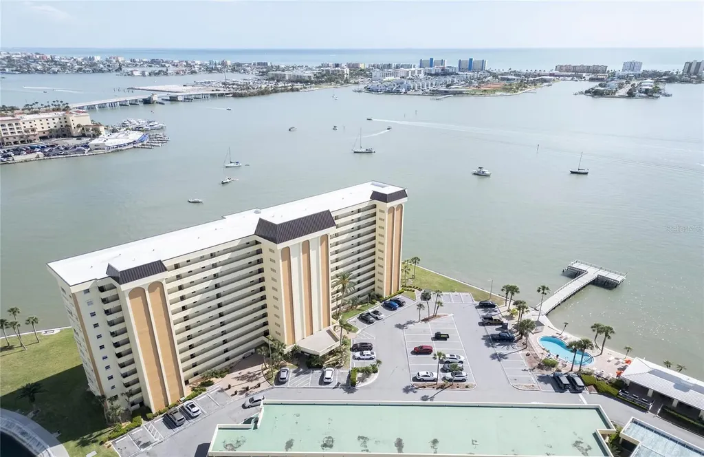 4775 Cove Circle St Petersburg FL 33708