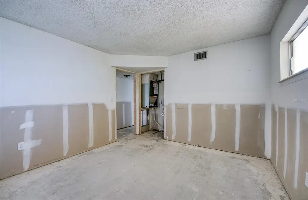 4775 Cove Circle St Petersburg FL 33708
