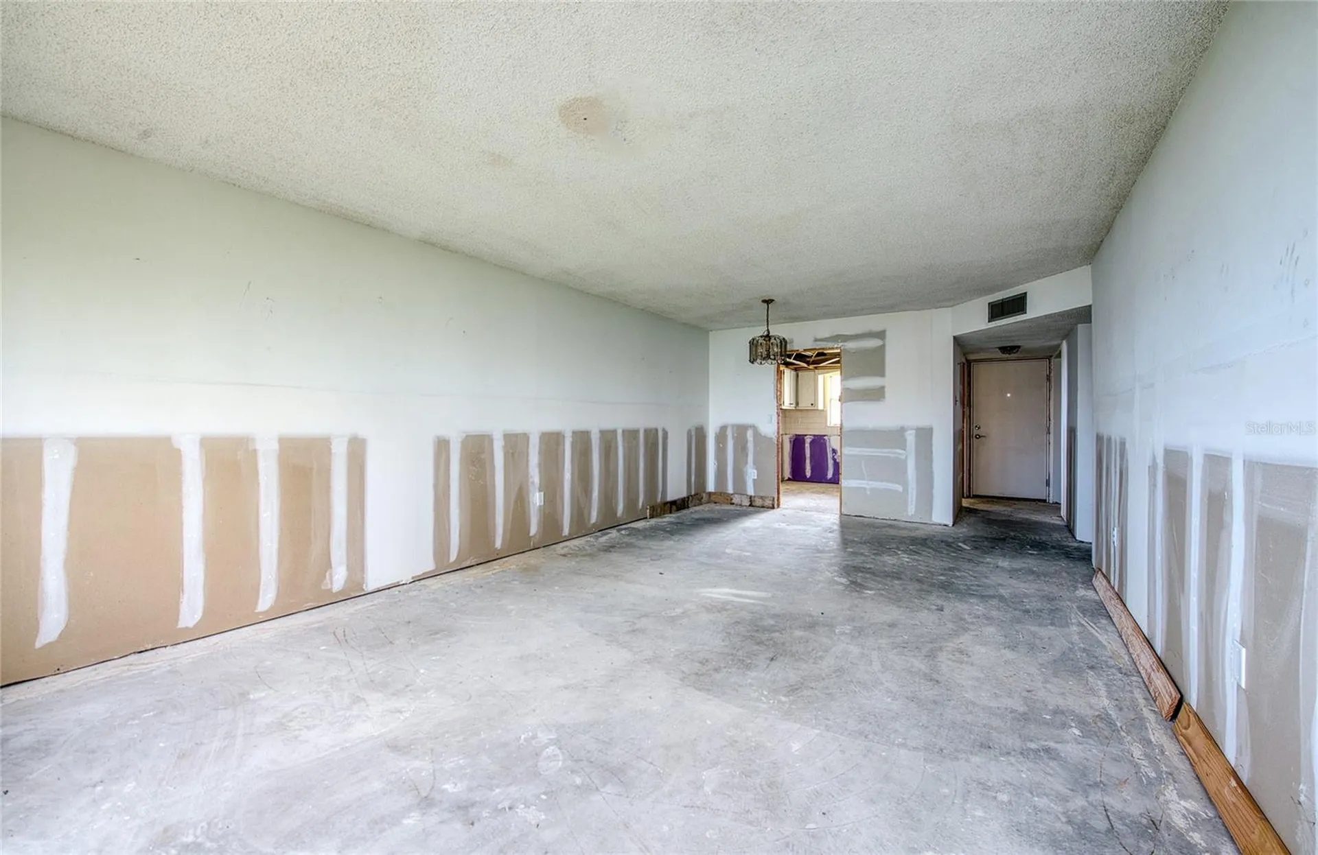 4775 Cove Circle St Petersburg FL 33708