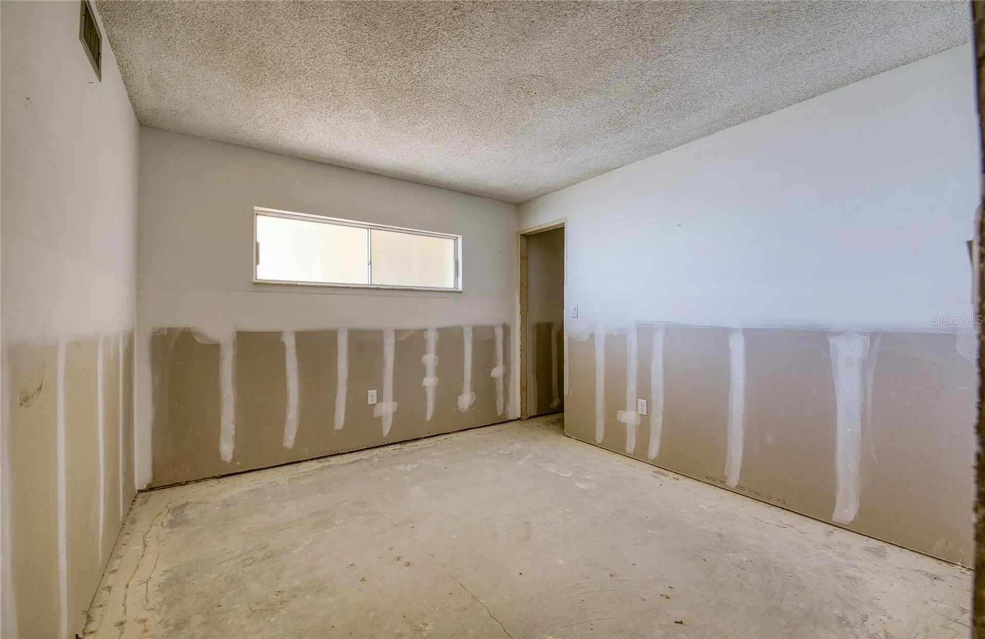 4775 Cove Circle St Petersburg FL 33708