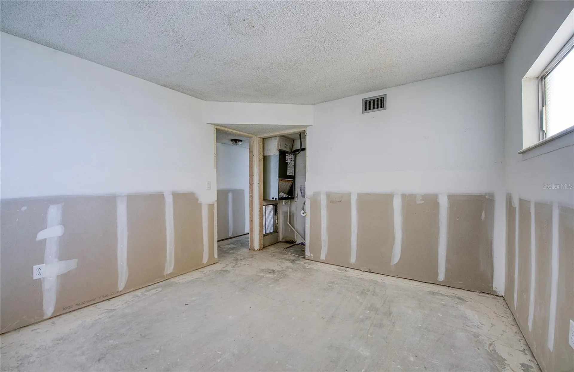 4775 Cove Circle St Petersburg FL 33708
